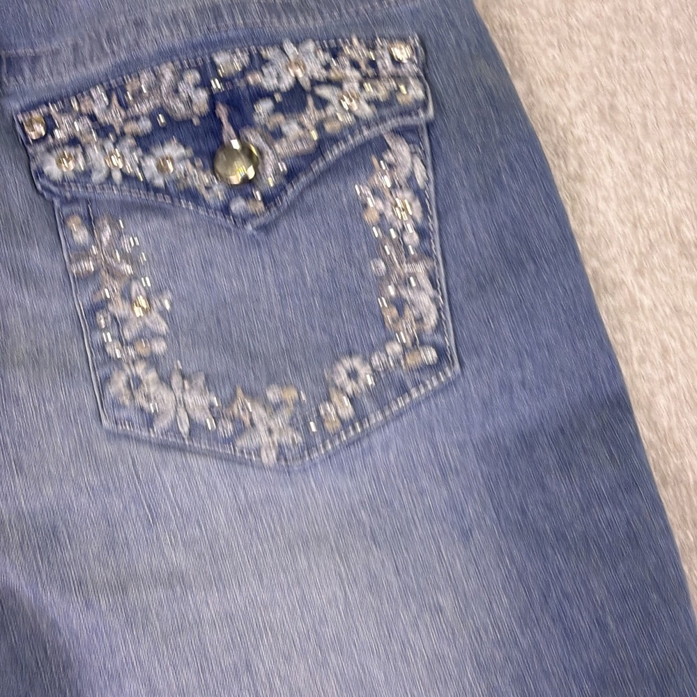 Earl Women Jeans Shorts Light Wash Denim Embroidered Rhinestones Studs Size‎ 10